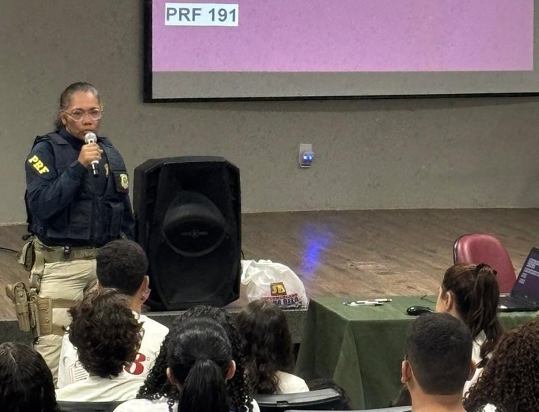 A organização PRF está combatendo a violência contra as mulheres em Serra Talhada.