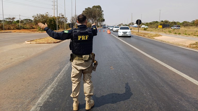 Operação Carnaval do PRF é finalizada com diminuição de 20% de acidentes no Distrito Federal.