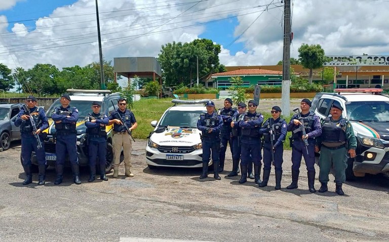 PRF and Municipal Guard, in a joint operation, intercept suspicious vehicle in Sobral/CE.